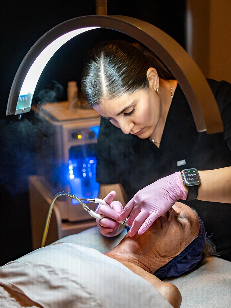 jazmin diamond glow deja vu med spa